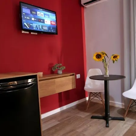 Koni'S Studio Apartments Tirana Exterior photo