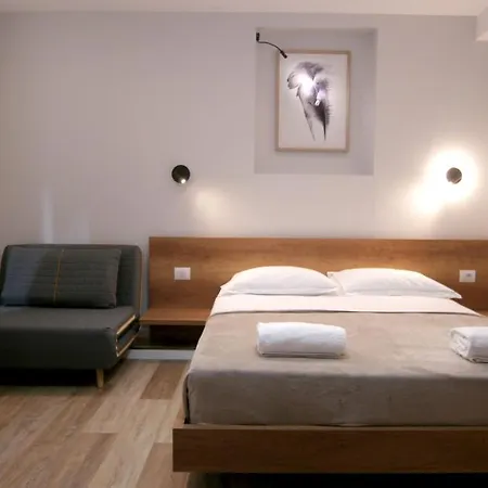 Koni'S Studio Apartments Tirana Exterior photo